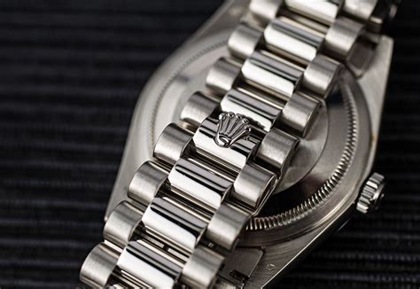 crown clasp rolex|types of Rolex clasps.